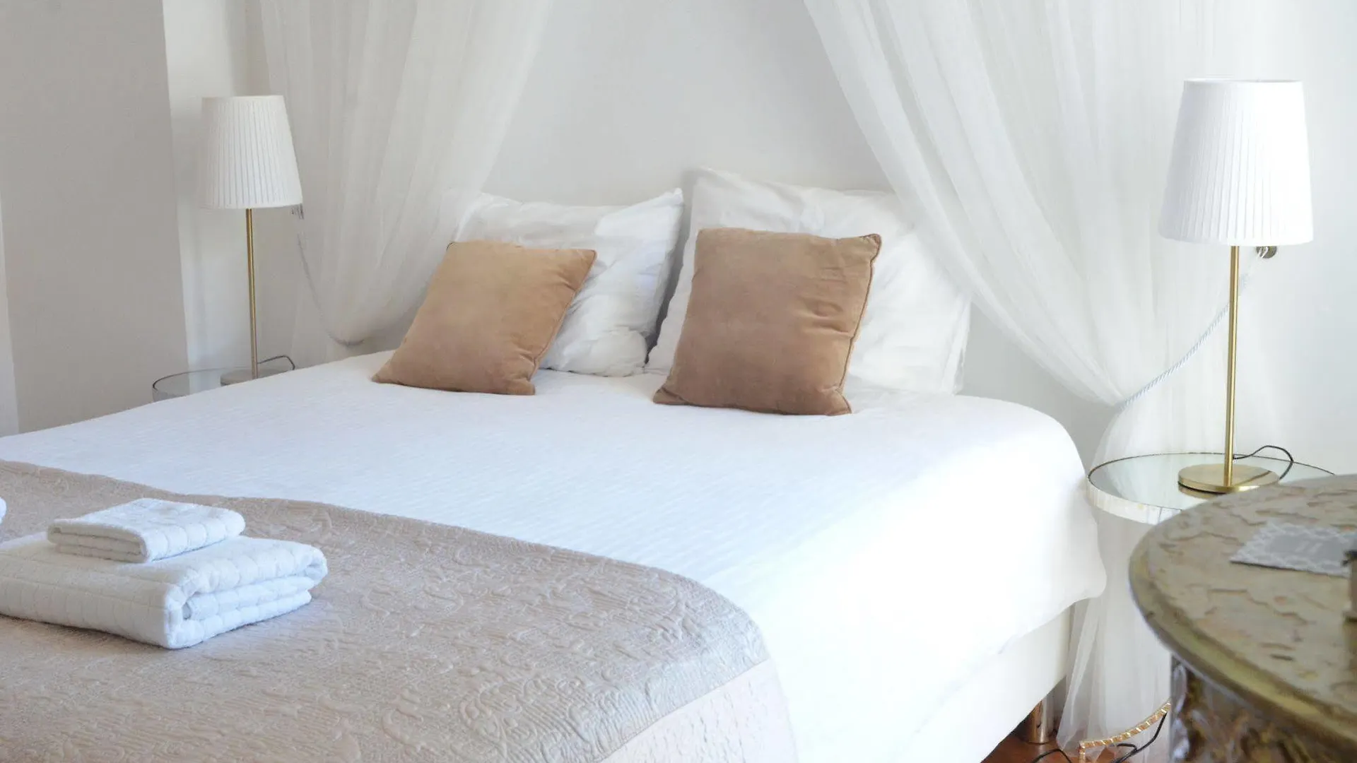 **** לינה וארוחת בוקר ליסבון Shiado Suites פורטוגל